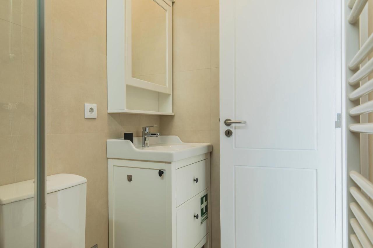 Lovelystay - Peaceful Central Apartment I Lissabon Buitenkant foto